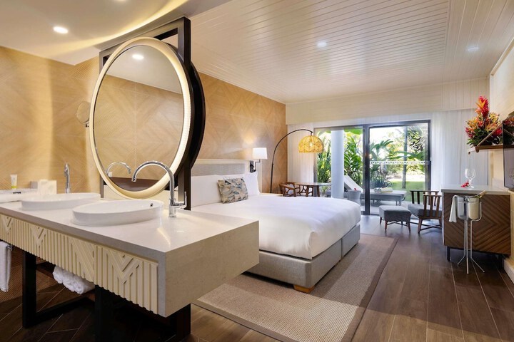 Room 42 of 310