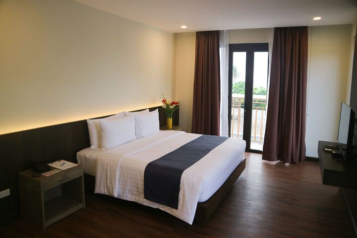 Room 9 of 57
