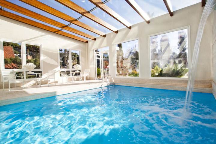 Pool 66 of 129