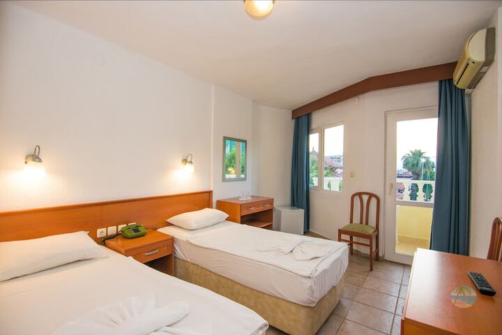 Room 10 of 49