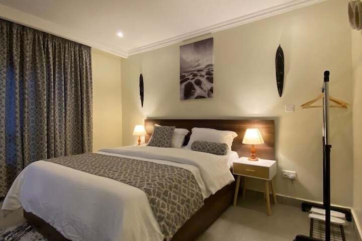 Room 10 of 36