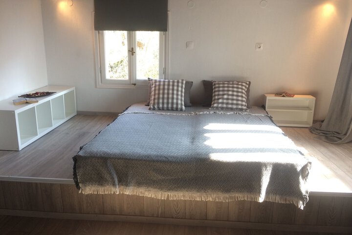 Room 8 of 47