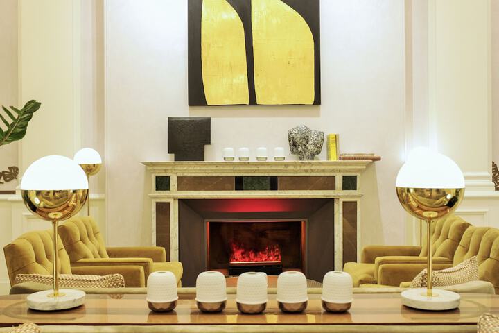 Lounge 135 of 139