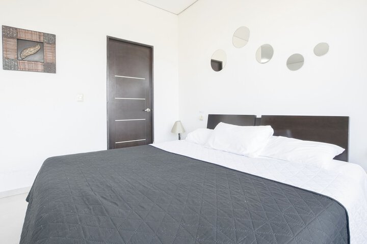 Room 16 of 75
