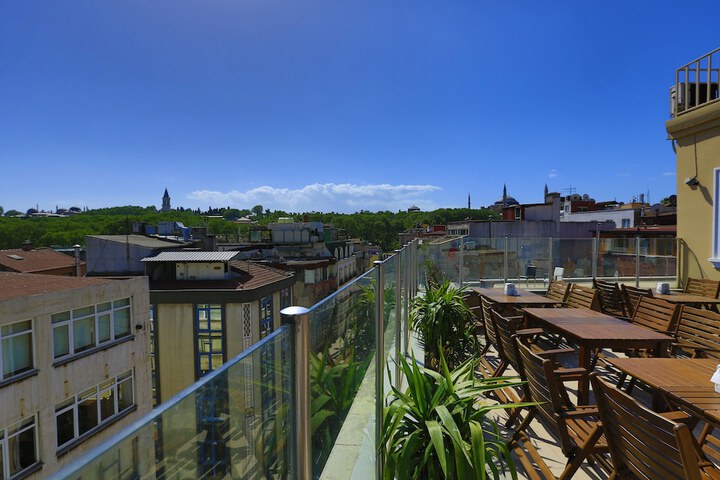Terrace/Patio 19 of 27