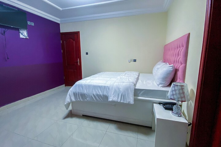 Room 2 of 12