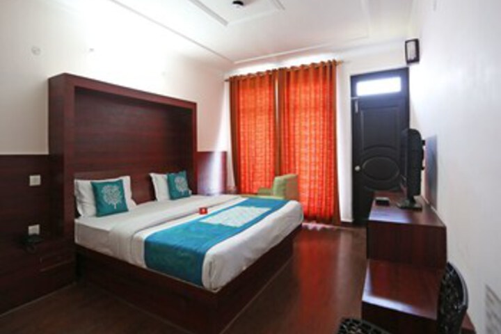 OYO 4761 Prim Rose Himalaya
