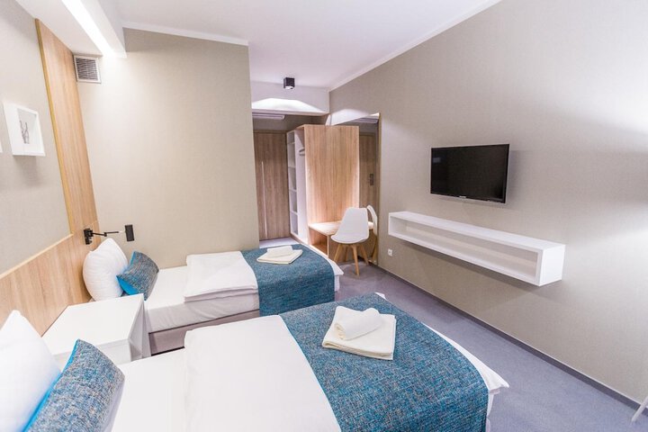 Room 7 of 47