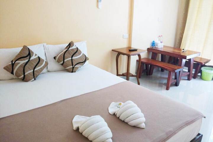 Room 3 of 48