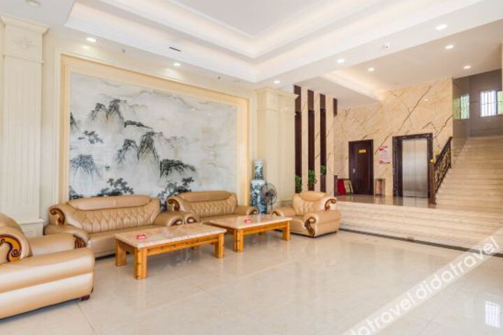 Hotel Interior 14 of 18