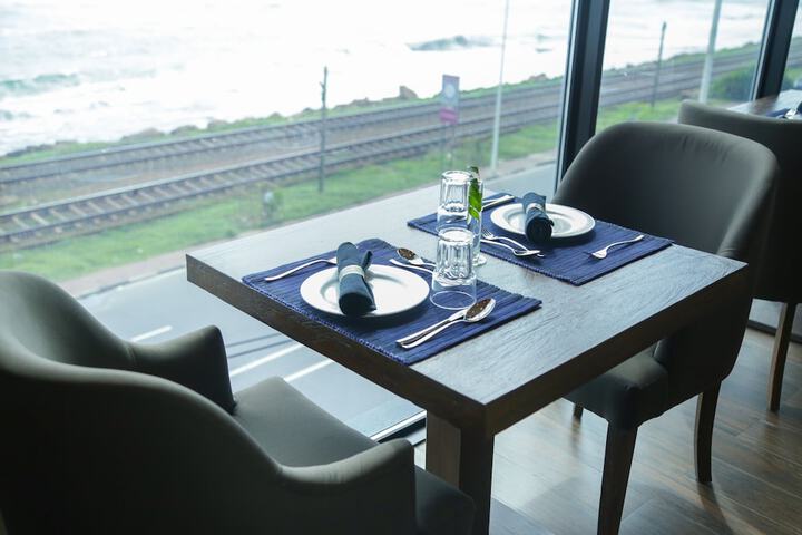 Dining 90 of 148