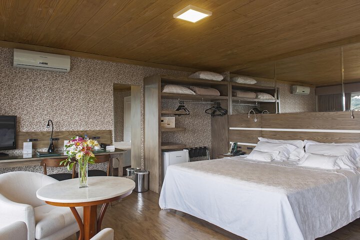 Room 15 of 148