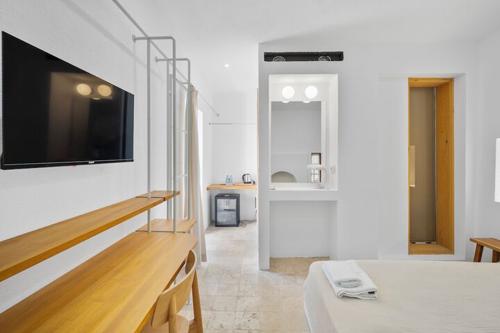 Room 15 of 31