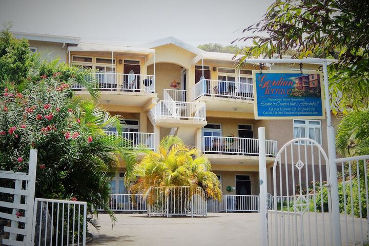 Hotel 35 of 40