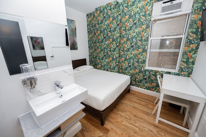 Room 5 of 46