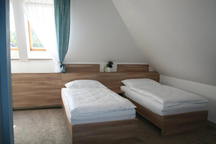 Room 2 of 17