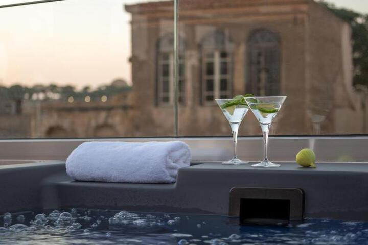 Exterior of Mediterraneo Suite Home