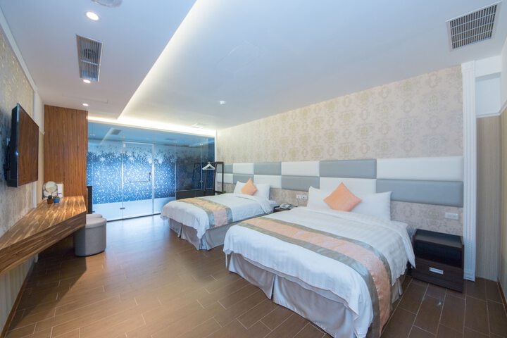 Room 5 of 35
