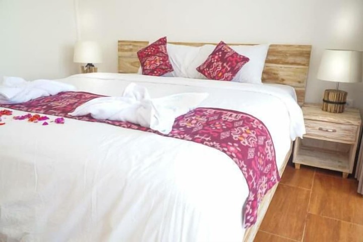 Room 5 of 20