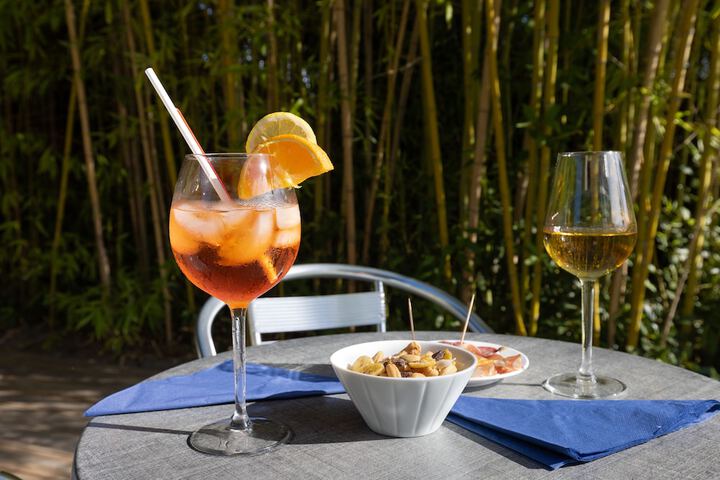 Dining Photos