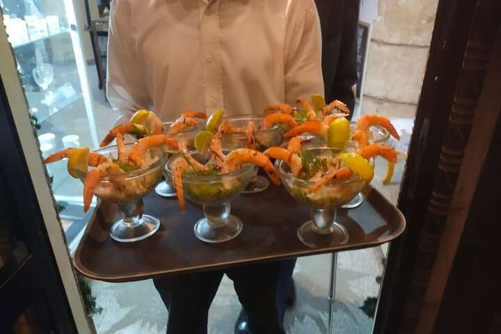 Dining 100 of 120