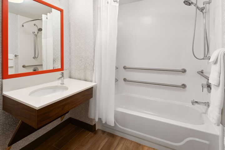 1 King Mobility Hearing Accessible Roll in Shower (10 of 14)