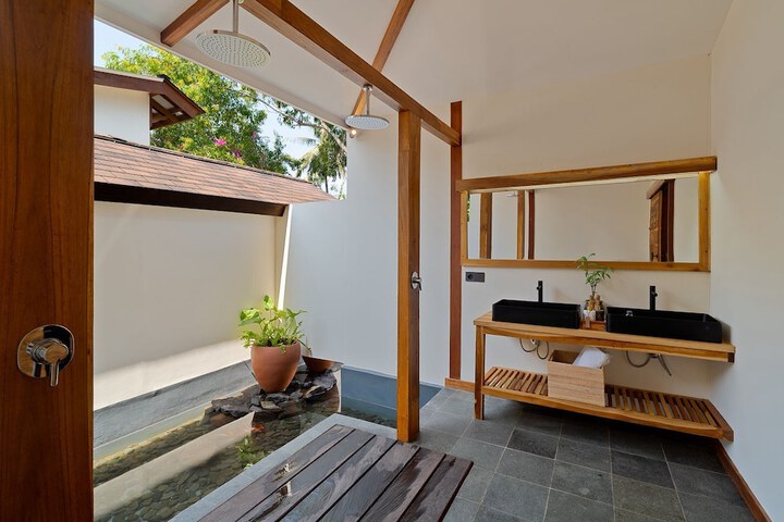 Bathroom Interior Photo