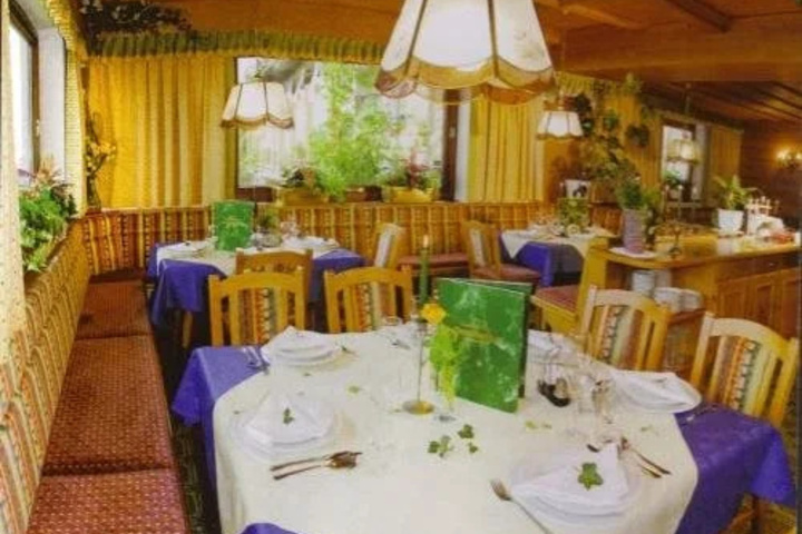 Dining 14 of 14