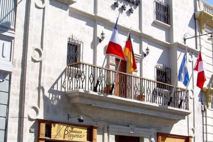 Exterior of Hotel San Francisco Inn