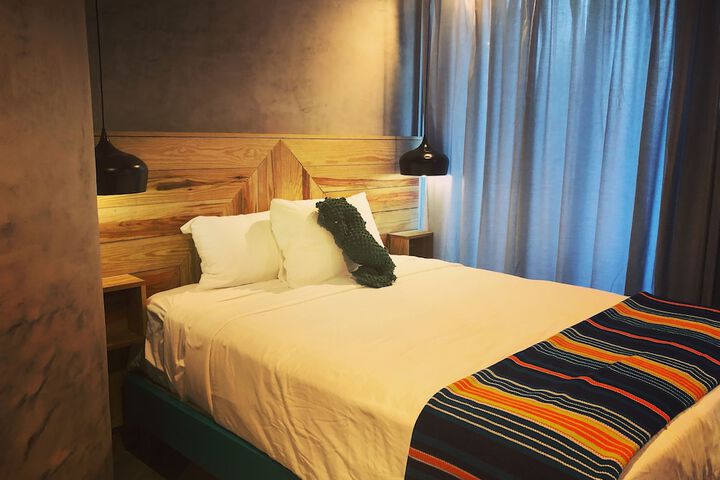 Room 15 of 68