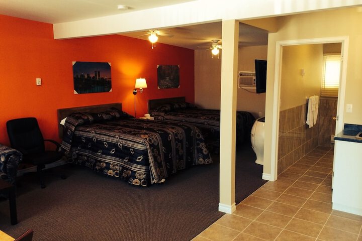 Room 16 of 43
