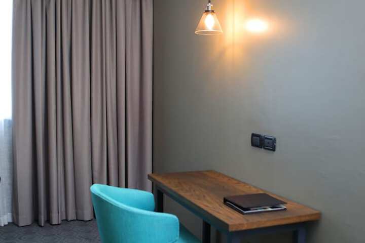 Room 9 of 64