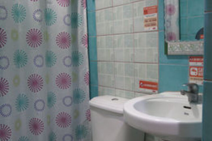 Room 5 of 74