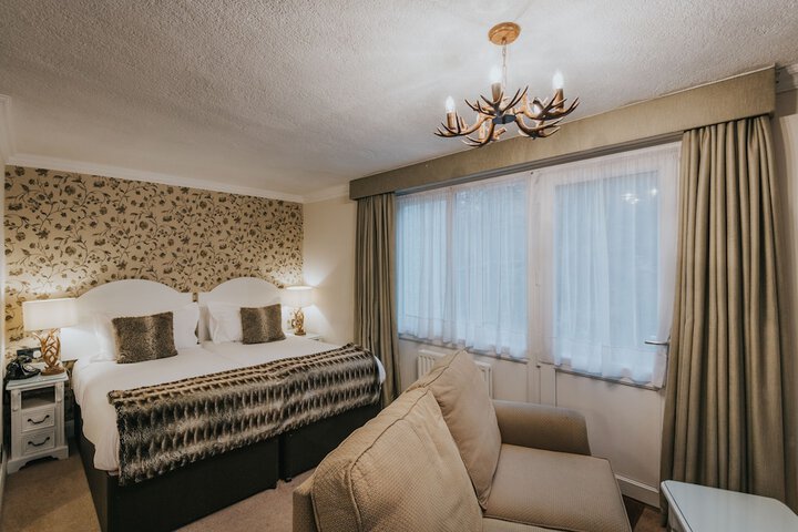 Room 7 of 42