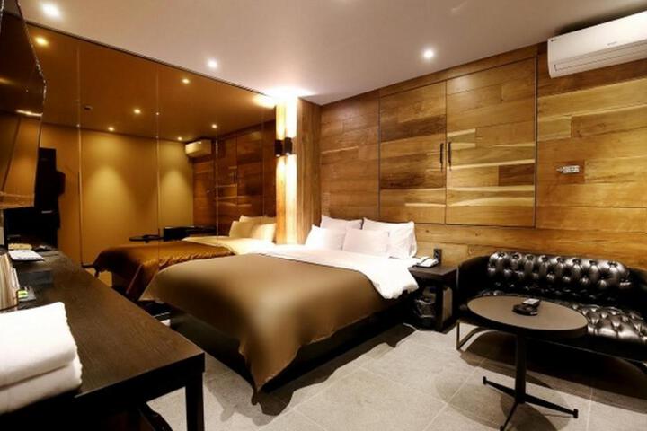 Cheonan A-Vant Hotel