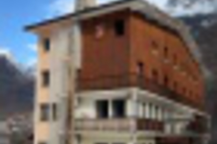 Hotel 15 of 216