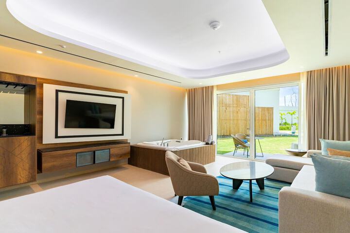 Room 34 of 91