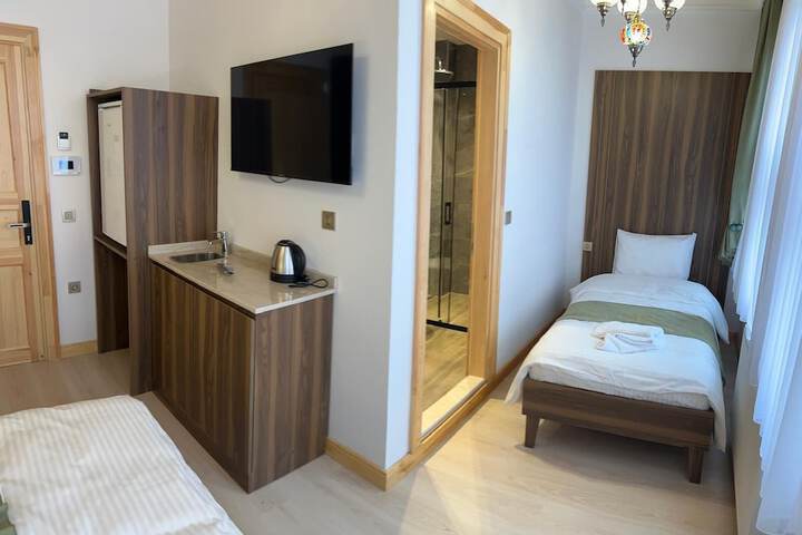 Room 5 of 53