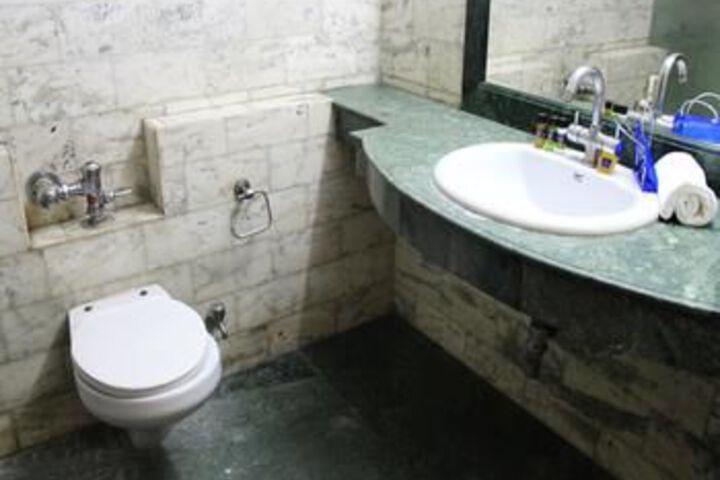 Room 3 of 19