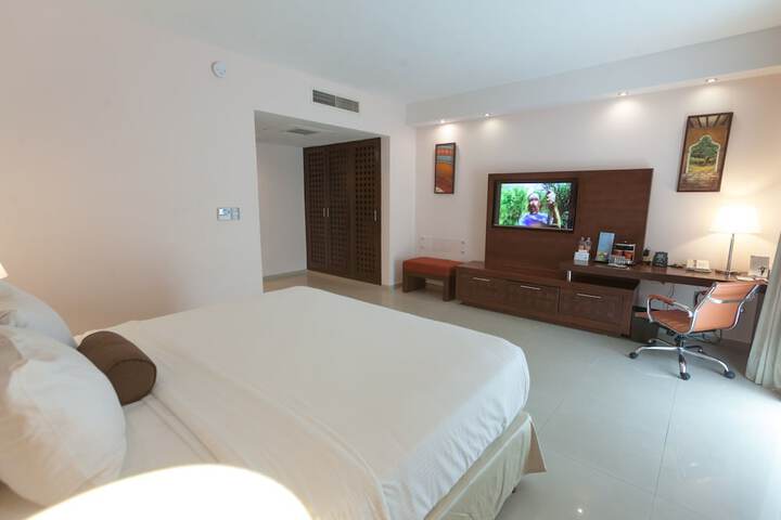 Room 9 of 97