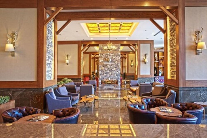Hotel Interior 5 of 130