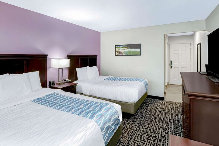 Room 5 of 32