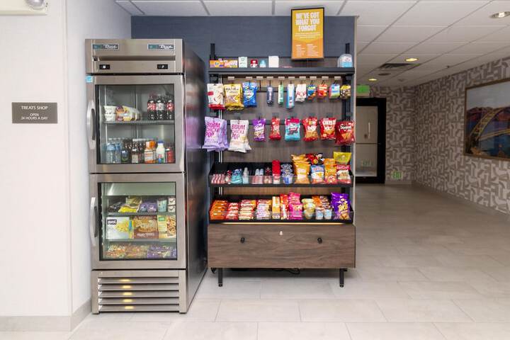 Snack bar