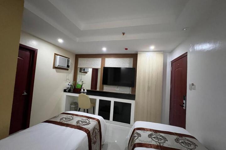 HOTEL ERICH