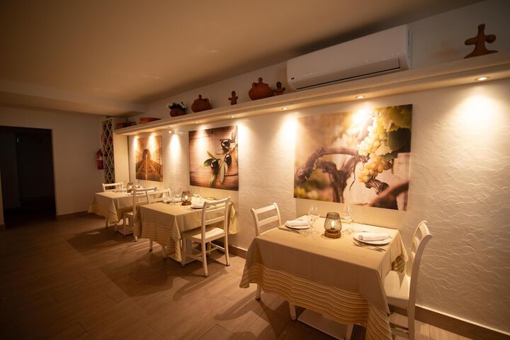 Dining 178 of 313