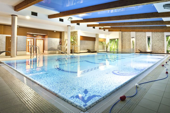 Pool 35 of 72
