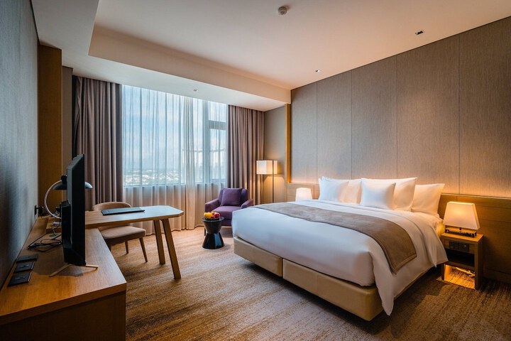 Room 34 of 139