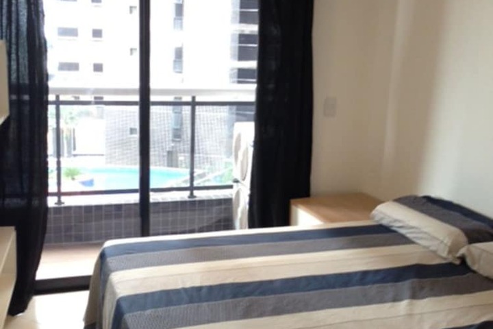 Room 10 of 60