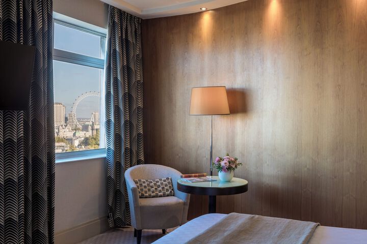 Room 38 of 114