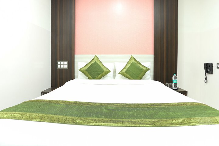 Room 8 of 44